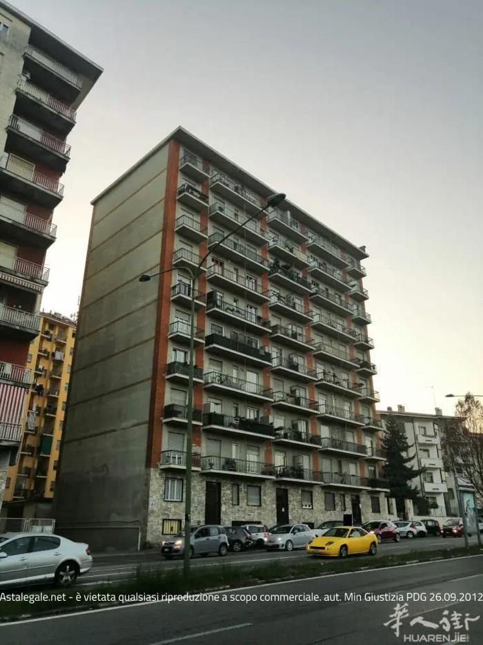 【拍卖房】Torino 出售公寓  2室1厅1卫 面积：83 平方米 最低出价：