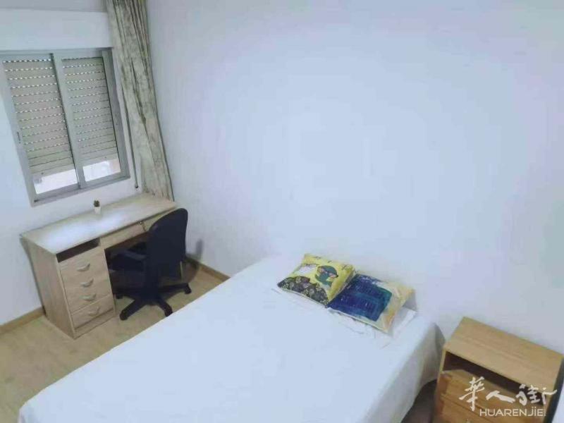 https://att.huarenjie.com/attachment/information/20250821/1755708011808471.jpg