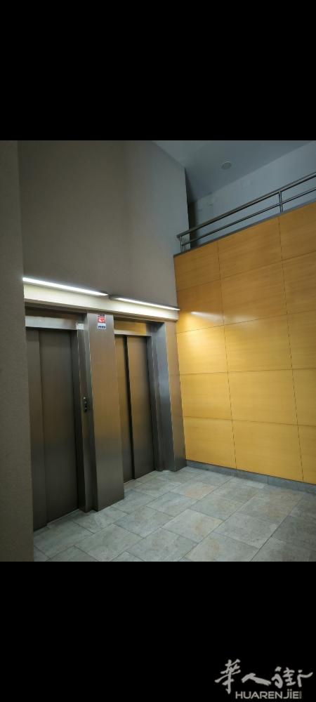 巴塞市区招室友(限女生）