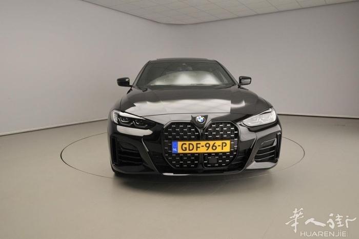 宝马420i Gran Coupe M-sport 汽油自动挡跑车、10cv ,