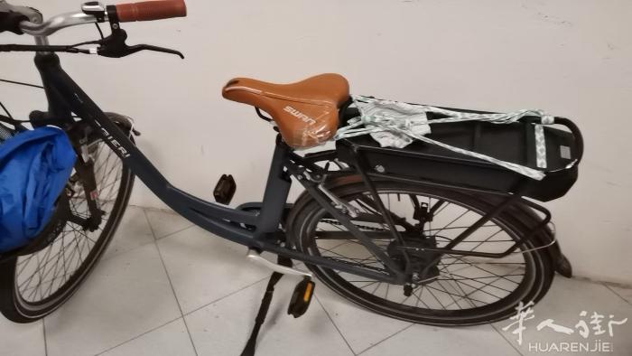 本人以回国，想卖掉电动自行车，电瓶全新，价格电话谈，有需要朋友请联系，00861