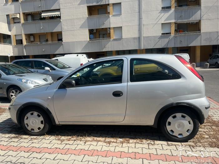 二手车出售 车龄十八年🚗身还是很好的 因为是上下班开的 来回就是公司和住家 公