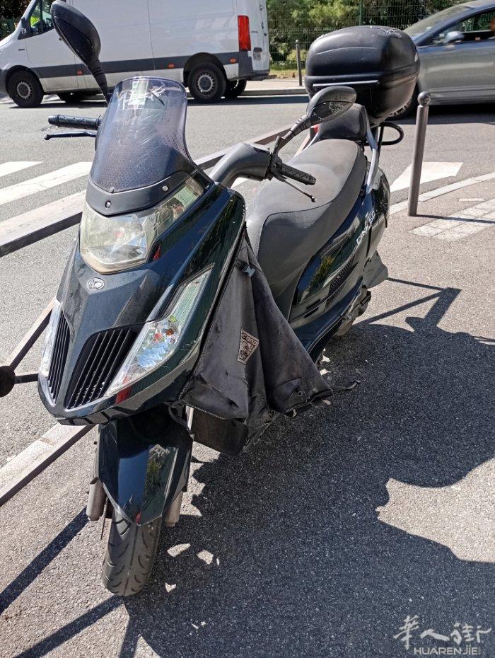 50CC摩托车出租意者0652478182