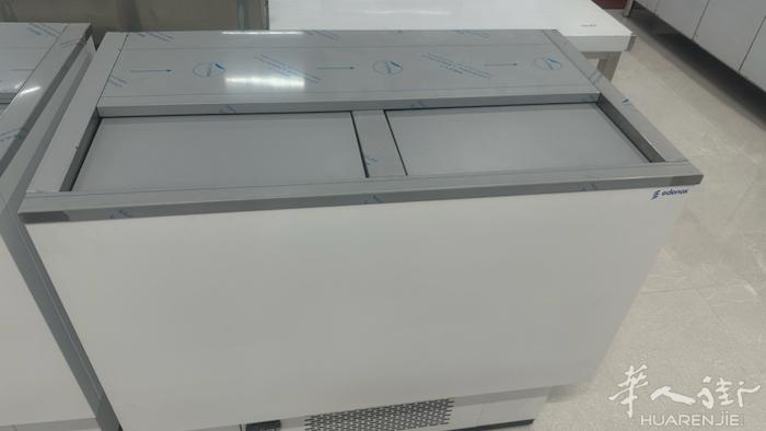 全新双门深冷双门酒水冰箱 -1/-3°C 尺寸 104×60×90cm  现货。