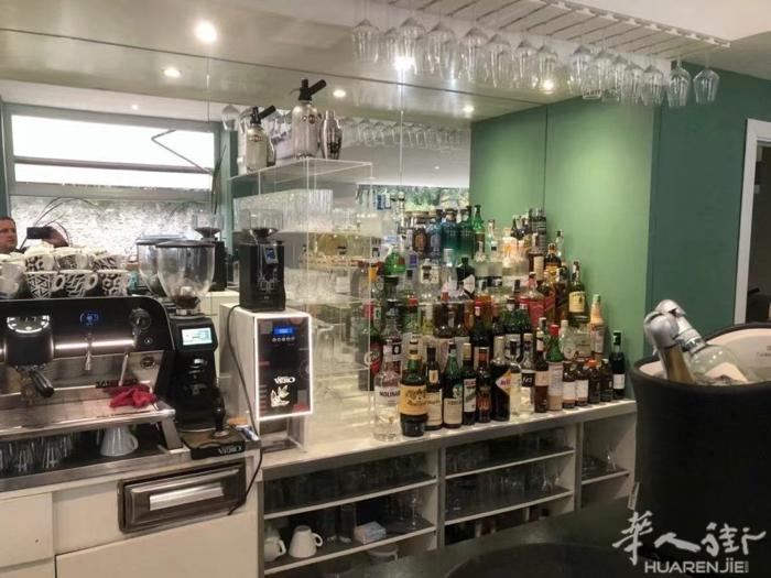 Verona 出售酒吧 私人出售☎️： 3491990116 出售位于维罗纳的全