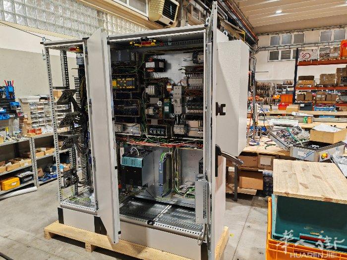 电线 电箱工厂 招工不会可学 工作稳定  要求年纪不要太大 手巧就行 有意者联系