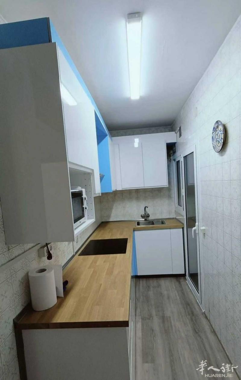 https://att.huarenjie.com/attachment/information/20250827/1756228956445941.jpg