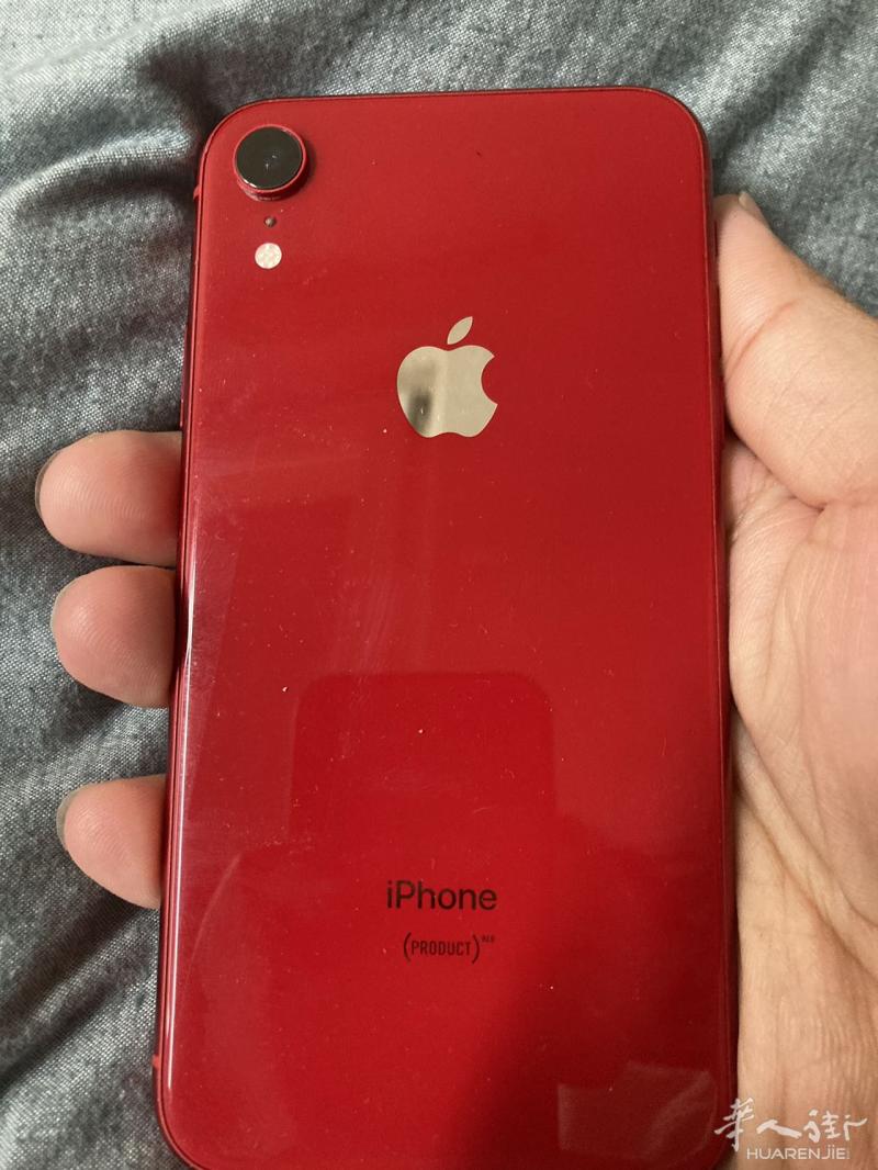 出个苹果XR。 120€.