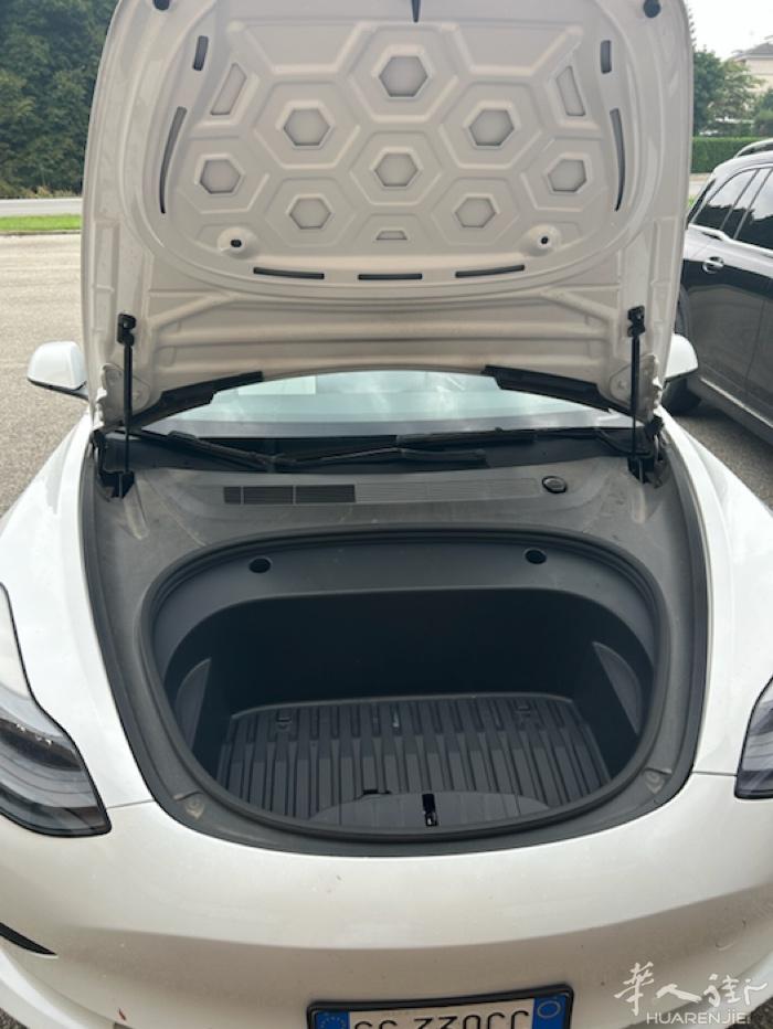 特斯拉model3