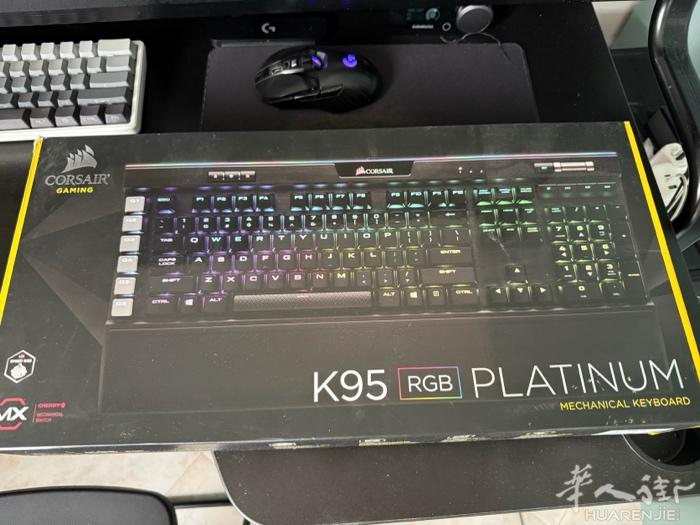 米兰50€出二手海盗船k95 platinum，有轻微使用痕迹，介意勿扰 wx：