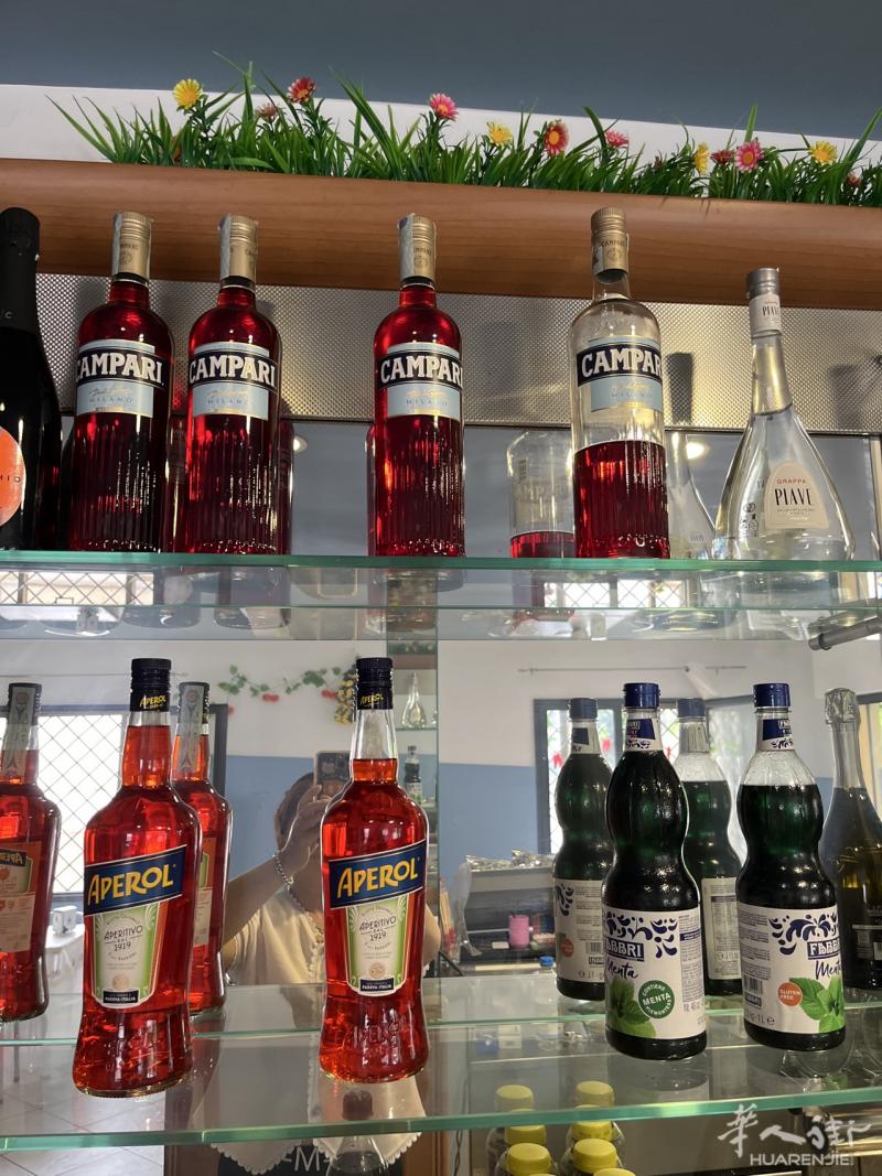 padova附近小地方酒吧转让一口价二万五，酒吧面