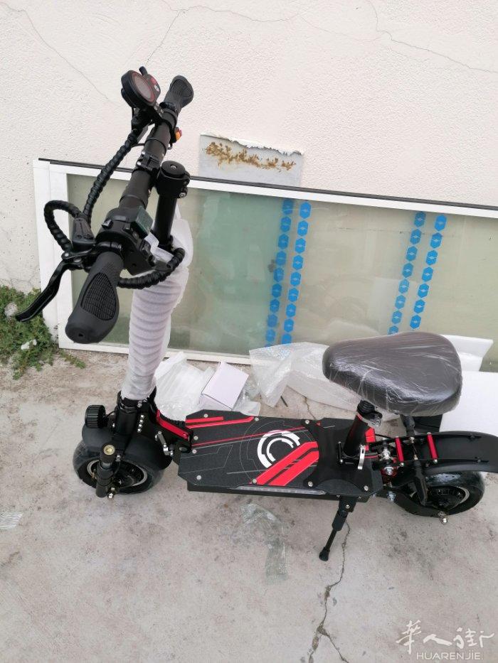 TTT本公司在法国特价出售电瓶车（trottinette）原价1328欧；现在特