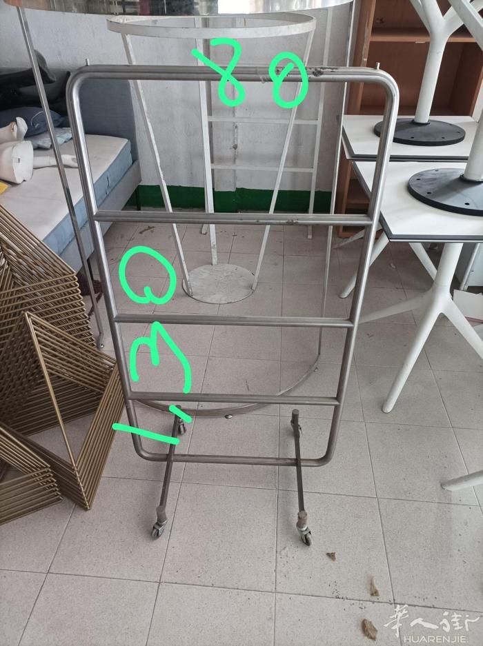 马德里服装店落地衣架出售