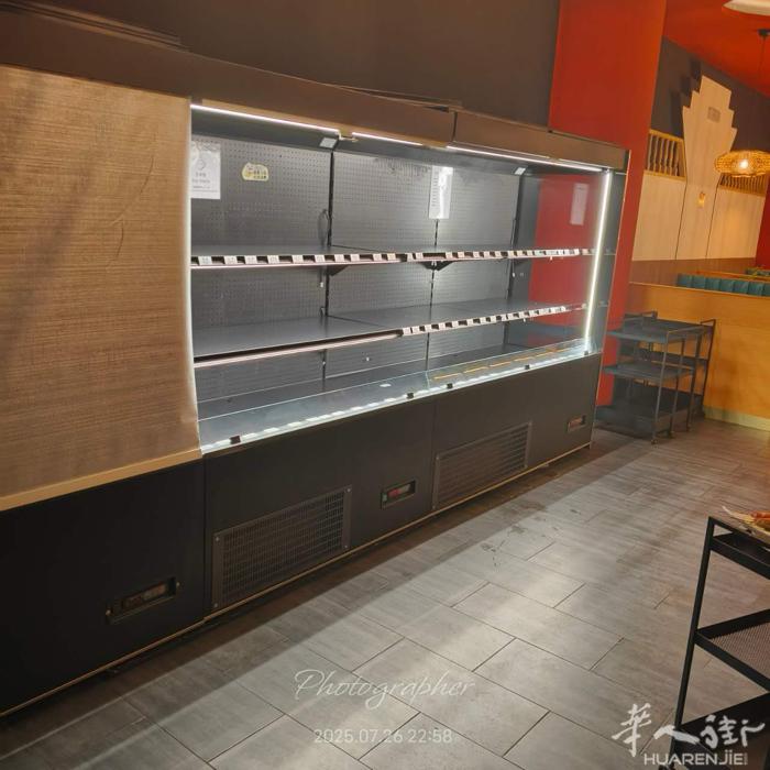 都灵展示冰柜和酱料台便宜低价出售，详情电话细聊