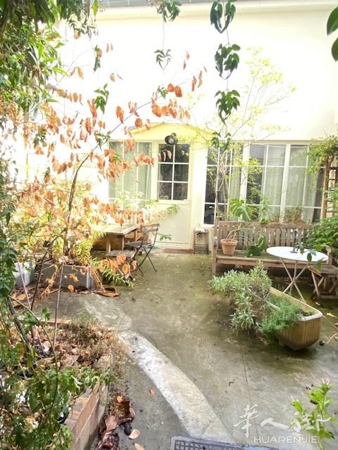 吉屋出售  10 区 地铁11号站 BELLEVILLE 全新装修