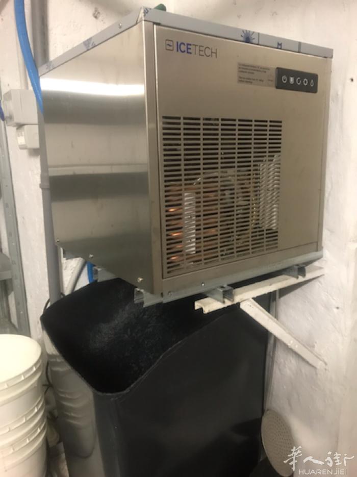 米兰餐馆出售 二手制冰机 蒸烤箱一体 价格面谈