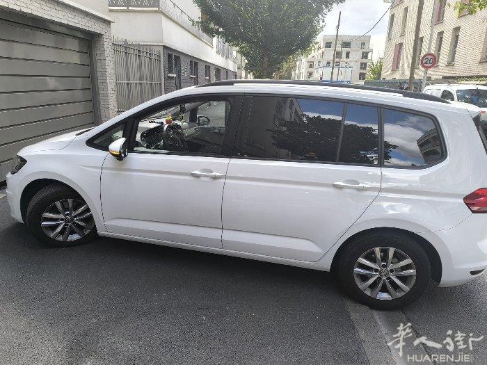 本人提供5座车住la'coureuve.帮附近接机.送机小型旅游包车小型帮家等各