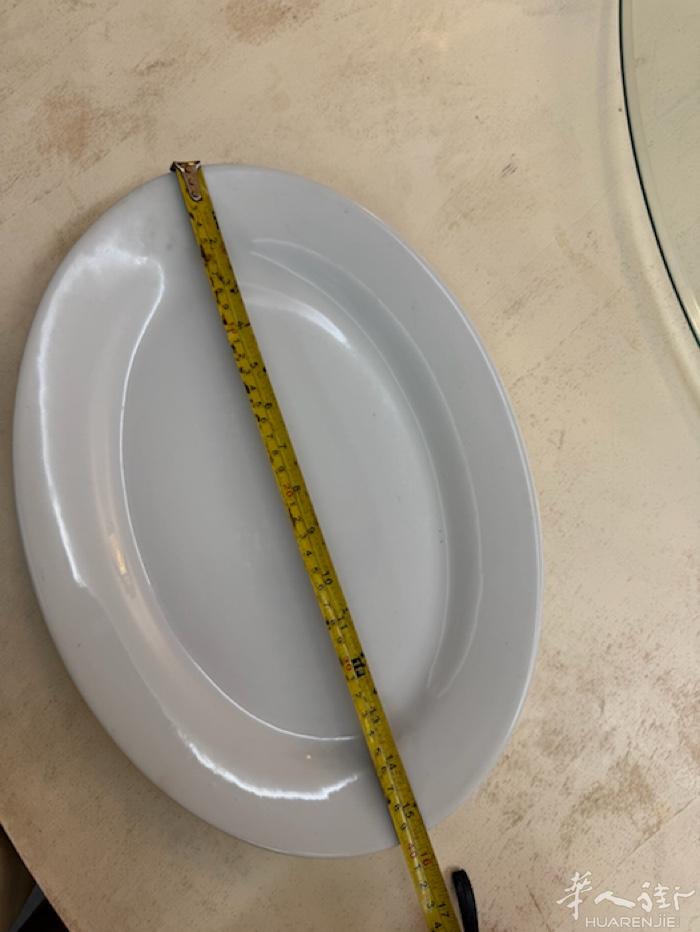 酒店用的大盘子 数量不多 都是很厚很重的那种 每种有10个左右