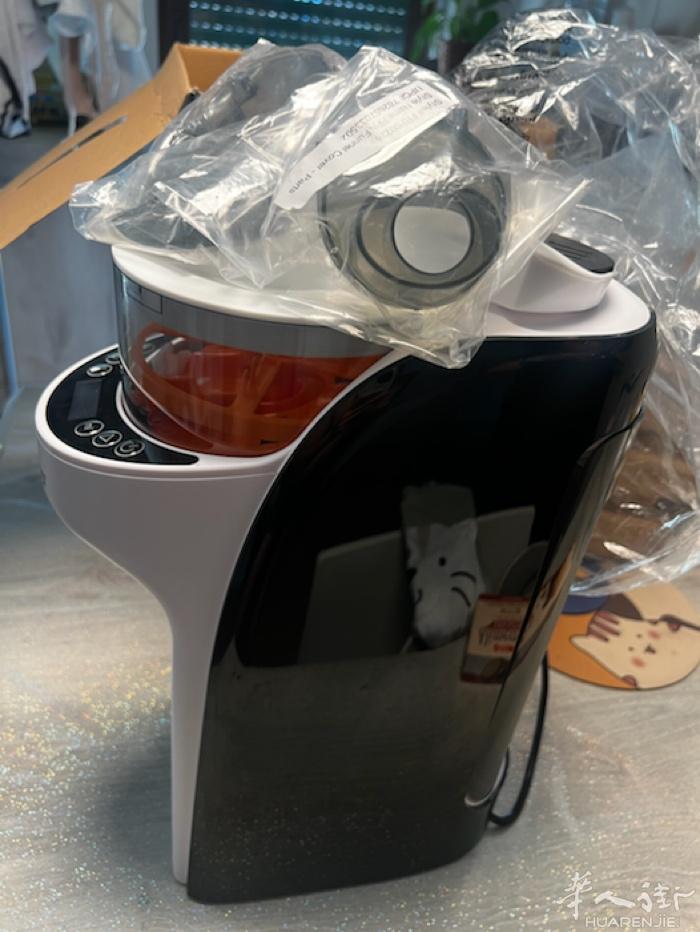 出售全新自动冲奶器，简单方便好上手，有兴趣的联系！