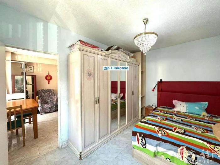 这是一套位于马德里puerta del angel（天使之门）区分的房源🏠，总