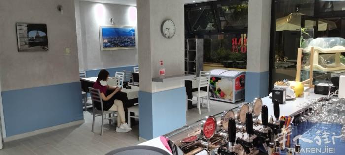 mestre市中心出售酒吧店面 70平方，联系电话3663966786