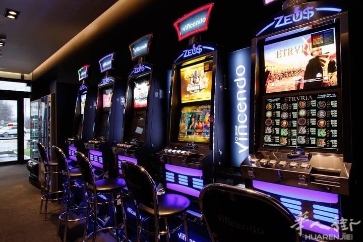 *NOVI LIGURE FRONTE OSPEDALE*✔️Bar r con Sala Slot Vlt e Awp Fumatori ✔️250.mq    ✔️incasso annuo bar 50.000.00€✔️aggio slot 70.000.00€ annuo✔️ affitto annuo 21.600 contratto nuovo*ATTUALMENTE DISPONIBILE 80.000