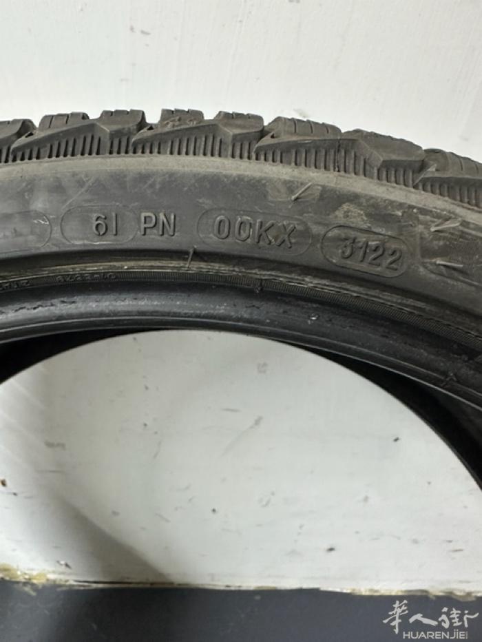 出售9成新冬季Michelin轮胎255/35/r20才开了一个冬季不到1万公里