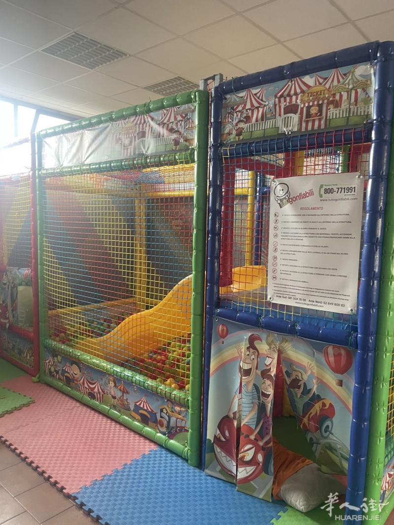 自提有一个小孩子玩的设施出售：220宽，430长，