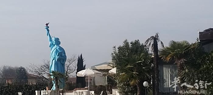 餐馆转让或出租，位置Treviso省区，环境优雅.联系方式：+微信m001012