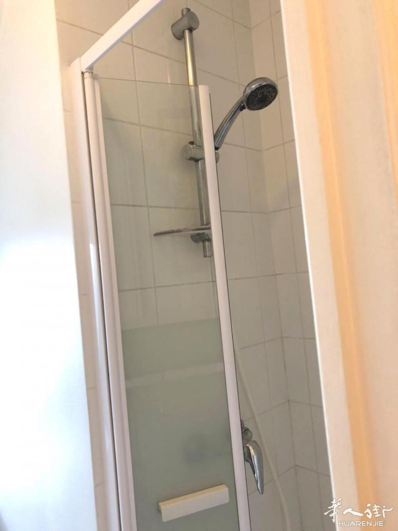 https://att.huarenjie.com/attachment/information/20250913/1757764733609197.jpg