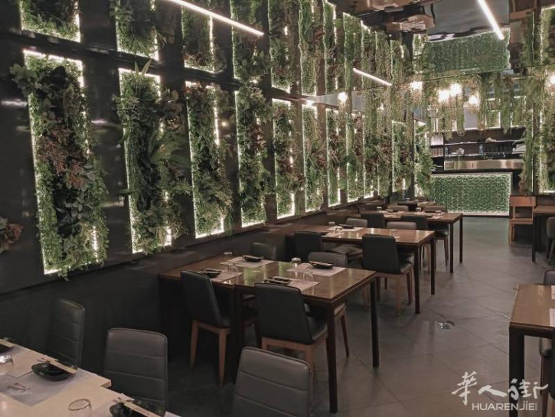 ascoli piceno市中心寿司店白菜价甩卖。