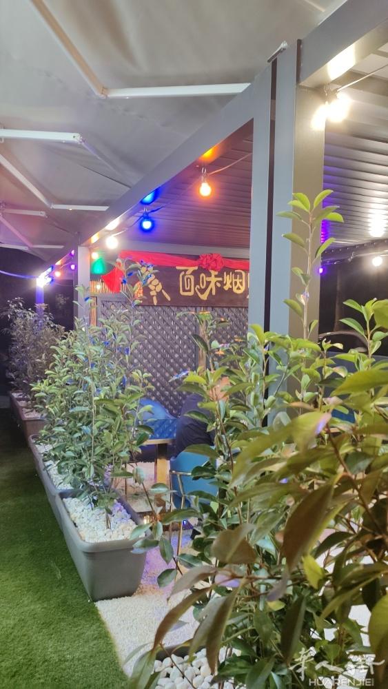 欢迎光临Carpi 新开拉面小炒店，via Alessandro Manzoni
