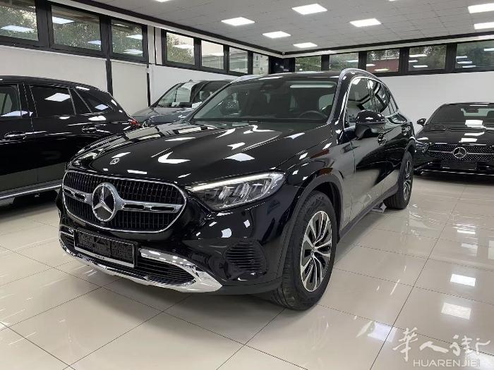 现车奔驰🚗 .GLC 汽油轻混 204CV🔥 ​2.8万公里 02/2024