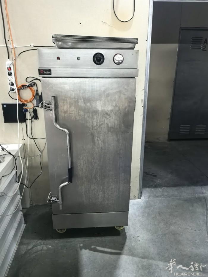 出售二手电蒸柜，功率220V/9000瓦，带10个托盘，可蒸米饭，包子，海鲜，炖