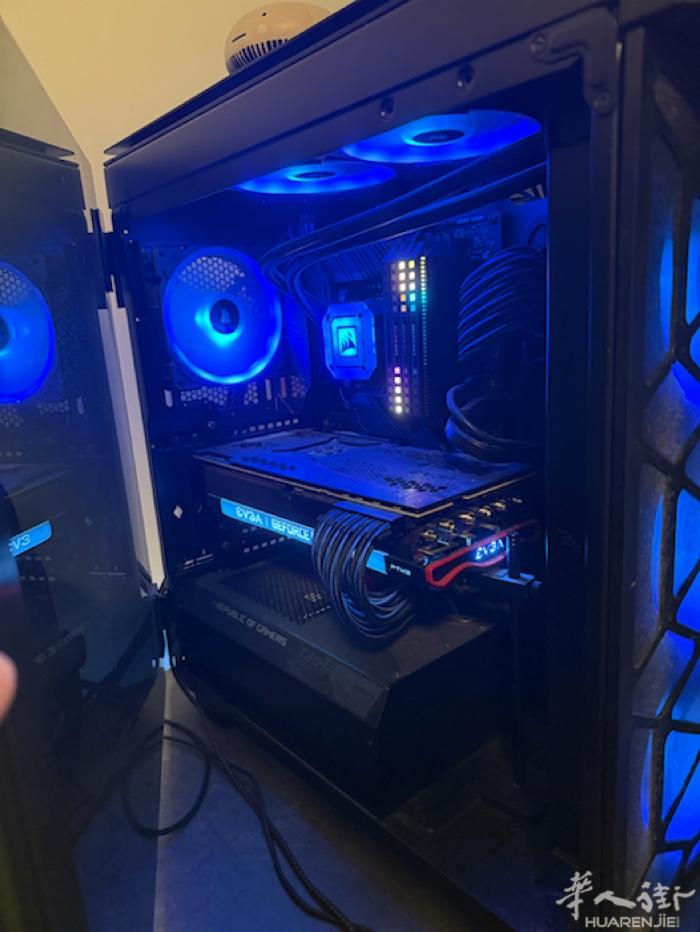 出二手主机rtx3080 + i9处理器  价格1290