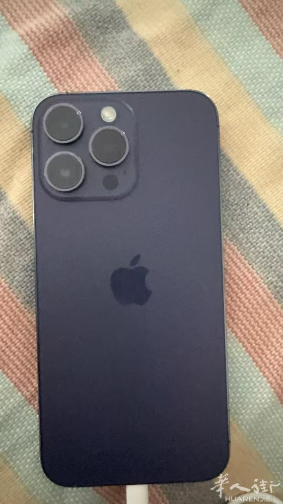 出一个iphone14 pro max 128 换过屏幕和后玻璃板电池86% ，