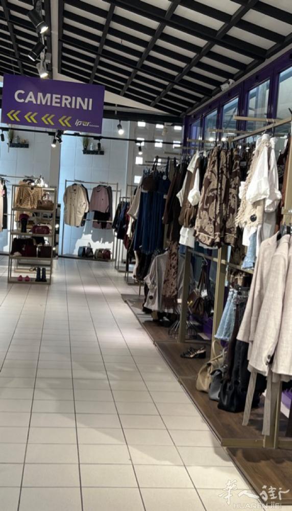 Belluno服装店，招女店员，不会可学，3包，13薪！