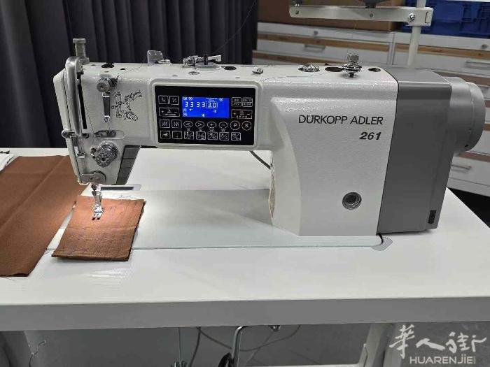 王师傅缝纫机店出售全新的新款自动剪线自动抬脚德国老牌子Durkopp Adler