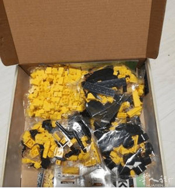 出全新积木 1000pcs   巴黎 madeleine 老佛爷附近自取 或者