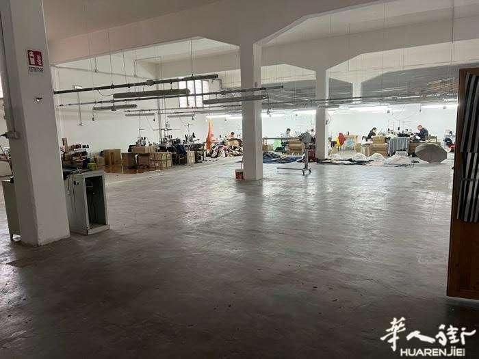 San paolo老Dico公司边上打水公园附近，工场连住家搭鋪，环境好，进出
