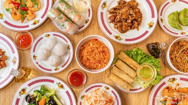 🍜 转让 – 亚洲餐饮外卖店 巴黎15区 – 活力四射的新兴街区 🍜我们为您提供一家地理位置优越的亚洲餐饮外卖店，紧邻众多商铺，坐落于快速发展的区域。🔹 优势亮点2024年营业额：50万欧元，每年持续增长租金优惠：1 760 €（不含税/月）厨房设备齐全，地下室设有大型抽油烟系统拥有忠实的客户群体，地段优越，客流稳定。💡 即买即用的经营工具，非常适合继续现有业务，或发展新的餐饮概念。📍 转让价格：274 300 €（含中介费）👉 对寻求盈利与增长机会的企业家或投资者而言，这是难得的机遇！🍜 À 