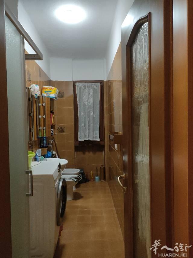 米兰市内Viapadova186号有大房间搭铺，房
