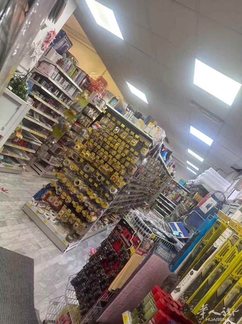 potenza 周边 出售二手货架 ，或空店带货架，小城市独家房租便宜200多平方左右，有需要的可以联系 3342977414 微信同号码