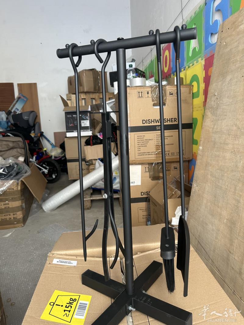 壁炉工具. 4件套！ 20一套.
量多价优.！
v