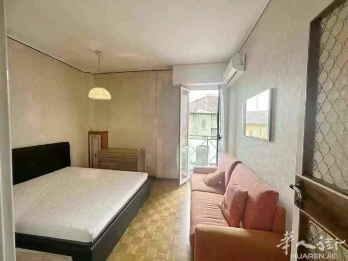 微信milanzufang001 三室1500，nigurda，10月一号起租，