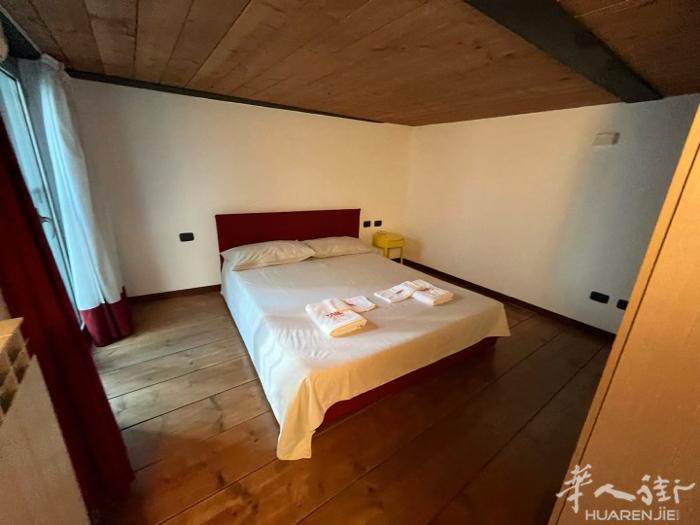 米理leo学区房｜🉑养猫狗loft｜空调 地址：via Camerini 2 