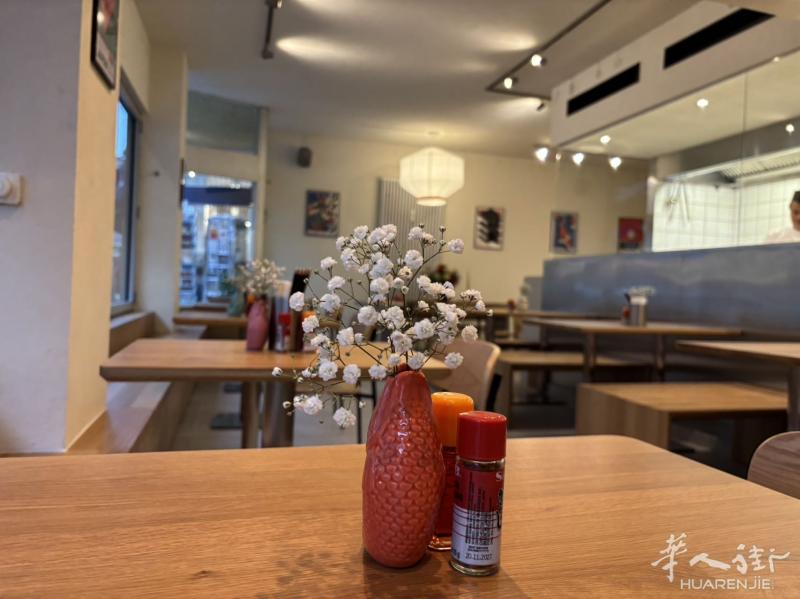 招聘厨师，慕尼黑市中心诚聘厨师联系方式01735929299