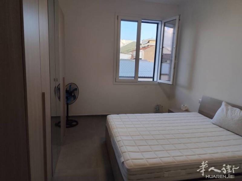 住家连工厂一起搭铺，前面住家后面工厂，工厂大好用有