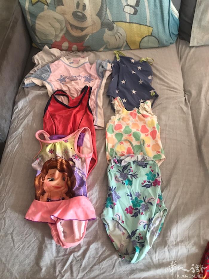 小孩衣服女孩子1到3岁全部€30  鞋女28号双€10男孩32号2双€10