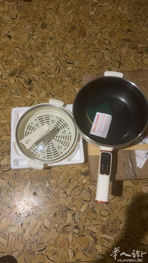 智能4.5升火锅炒菜蒸煮一体全新45欧。暖风机25欧